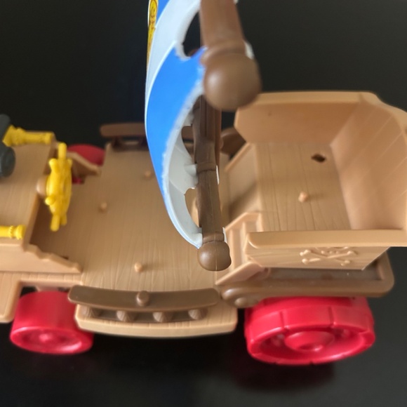 Disney’s Jake and Neverland Pirates Land Sail Wagon. - Picture 9 of 16